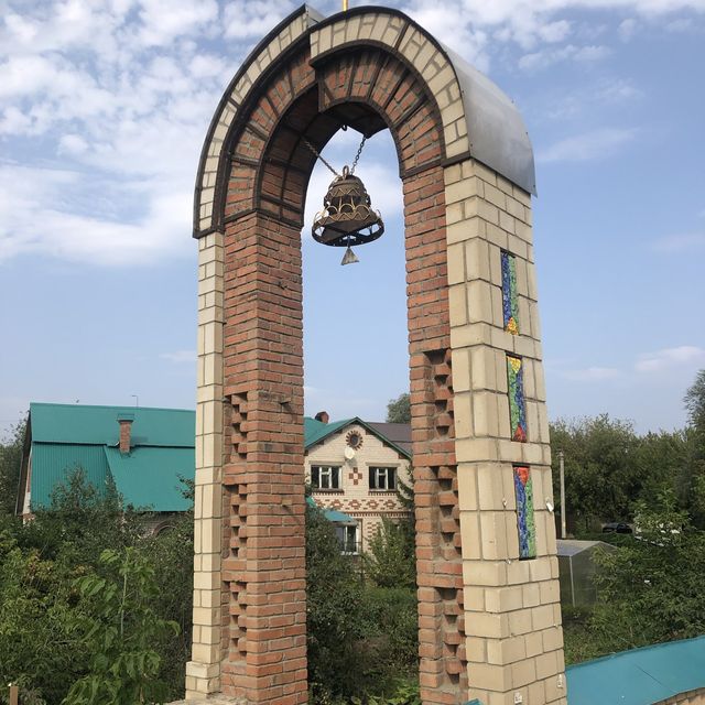 모든 종교들 한 건물에서 느껴보고 싶다면!!! вселенский храм으로 고고싱!!~~