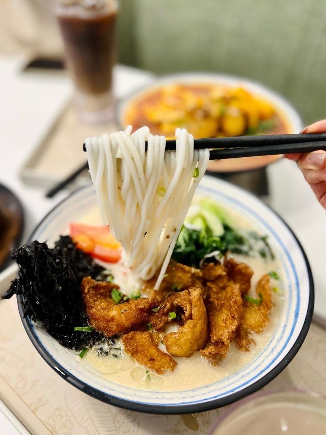 銅鑼灣一間快捷好吃 星馬菜式之選😋🥢