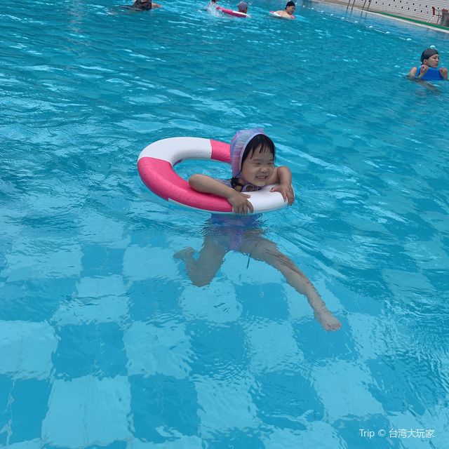 老少咸宜春季家庭旅遊