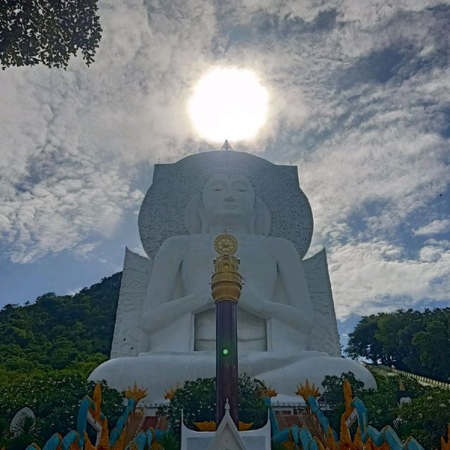 กราบขอพร 