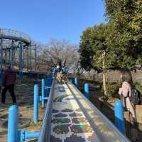 公園のテーマパークこどもの国