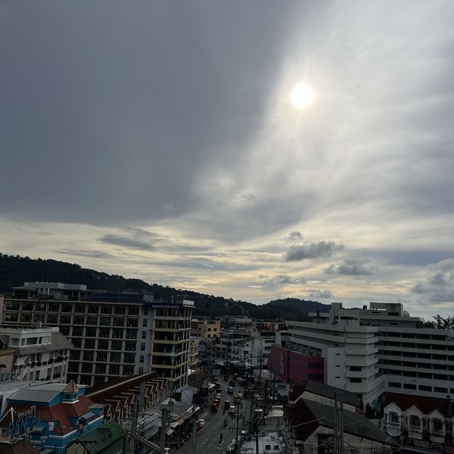 relaxing@Phuket patong beach 