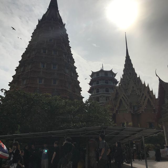 (Tiger Cave Temple)วัดถ้ำเสือ จ. กาญจนบุรี