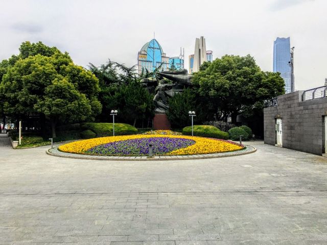 The Bund in Shanghai China 🇨🇳 