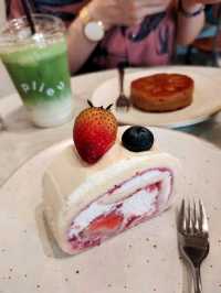 Plieu café สไตล์มินิมอล บรรยากาศอบอุ่น 