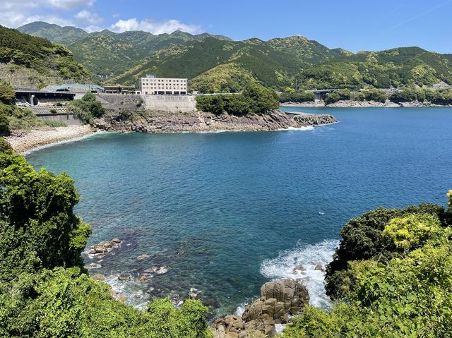 世界遺産「鬼ヶ城」の絶景を望む「ホテルなみ」