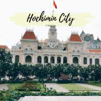 เดินเล่นที่จัสตุรัสโฮจิมินห์ เยือนถิ่นเวียดนาม