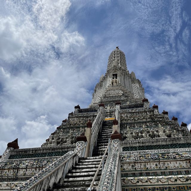 泰國🇹🇭曼谷特色廟宇🙏🏻鄭王廟❤️少女打卡好景點