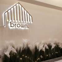 👉🏻 ร้าน Brown Café ブラウン ..