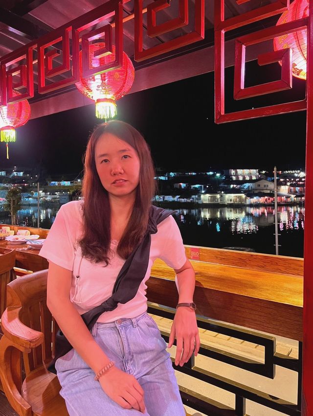 ชาสารักไทย ร้านอาหารจีนยูนาน