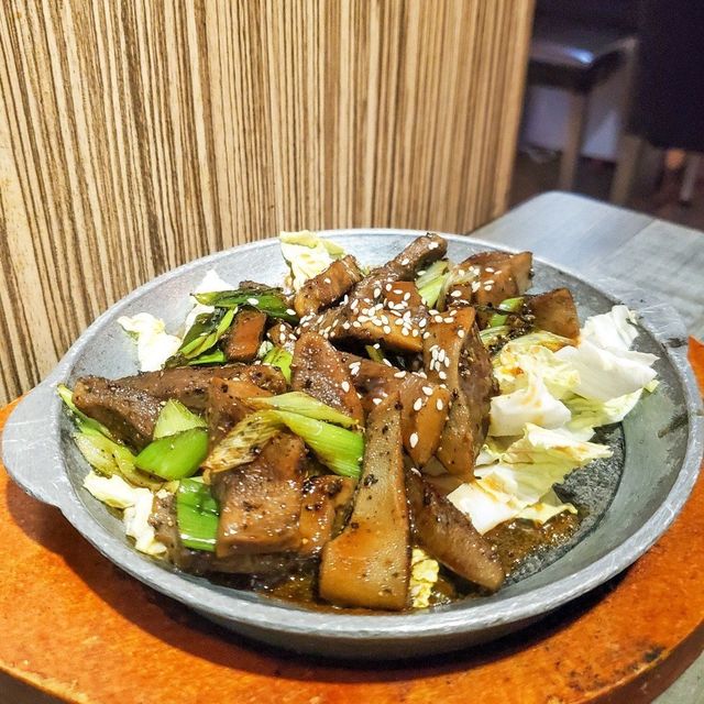 的式嘅溫馨居酒屋 — 刺身沙律燒物鐵板燒