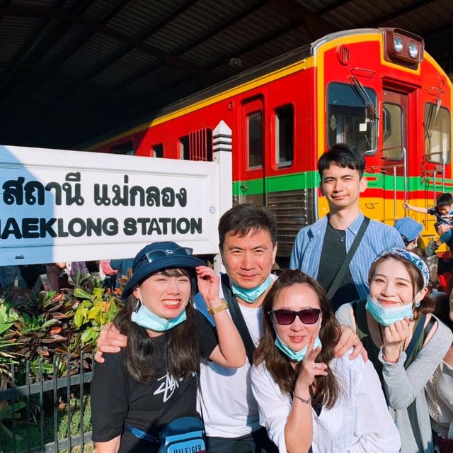 美功鐵道市場📍泰國曼谷景點