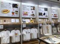 【東京】まるでユニクロの博物館！『ユニクロ銀座店』