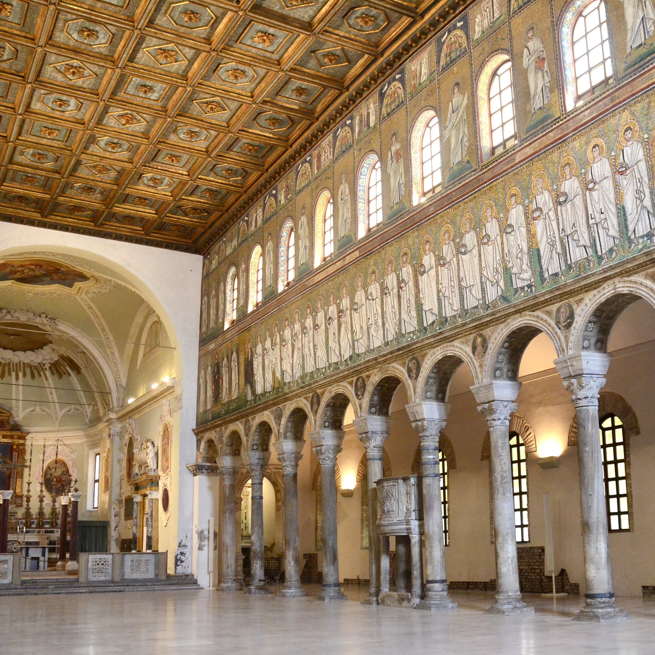 Ravenna 🔶 Basilica of Sant'Apollinare Nuovo