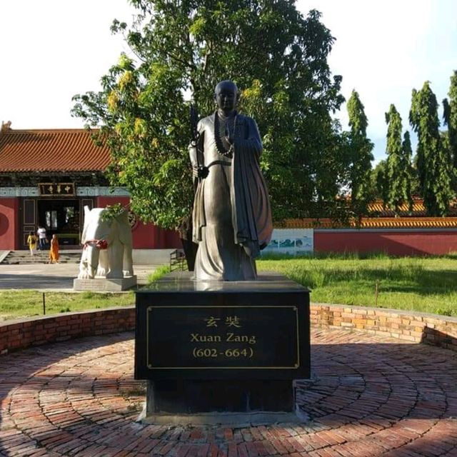 วัดพุทธมหายาน นานาชาติ