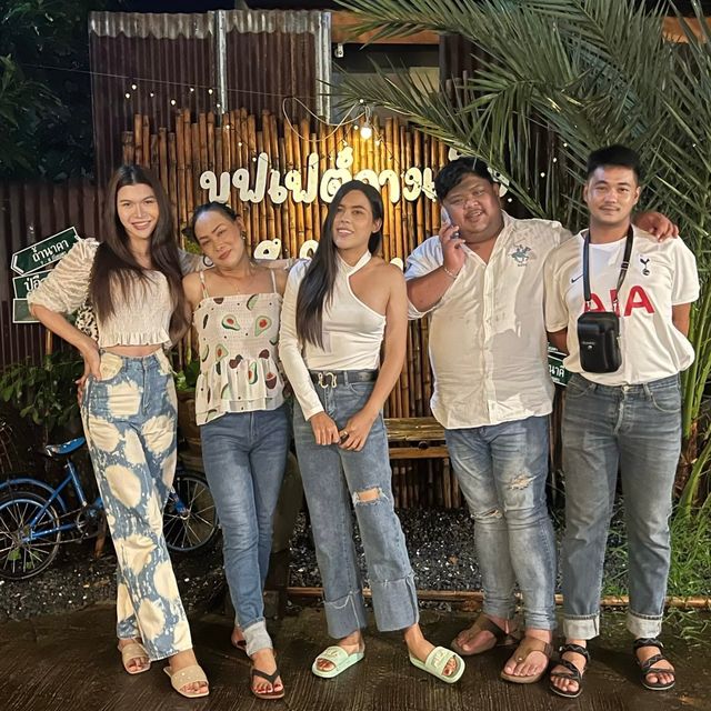 บุฟเฟ่ต์กางเมียง