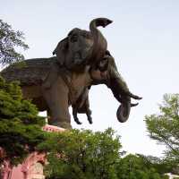 พิพิธภัณฑ์ช้างเอราวัณ (ช้างสามเศียร)