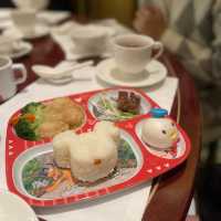 香港｜香港迪士尼樂園《晶荷軒》🥢