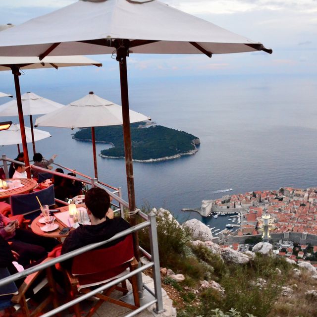 克羅地亞DUBROVNIK ～坐纜車看醉人美景