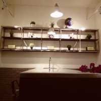 質感高又舒適的咖啡館｜HOKI cafe｜彩虹蛋糕好看又好拍