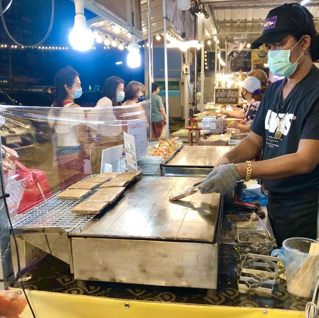 อาหารริมถนนนาคา Naka streetfood 