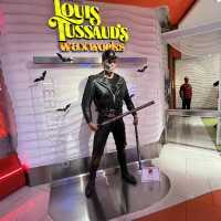 Find wax sculptures, captain America, Batman