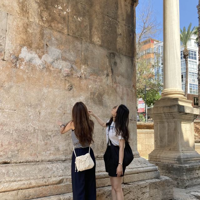 튀르키예 안탈리아에서 찾는 고대 로마 유적🇹🇷 하드리아누스의 문 