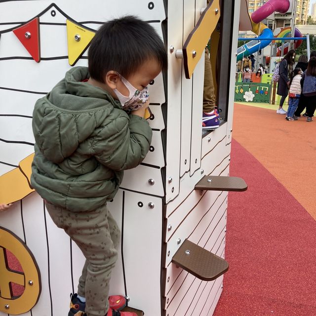 《人山人海空中樂園～PLAY GARDEN》