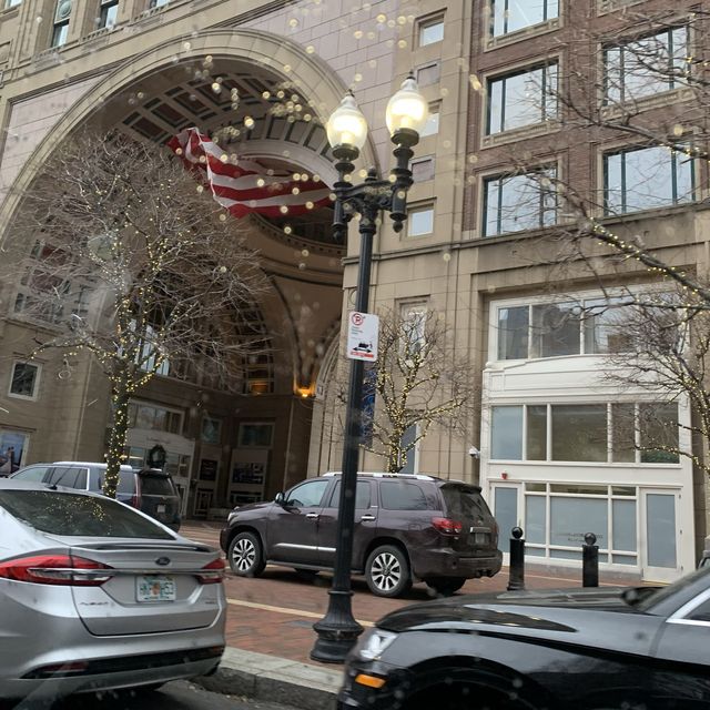 RainyDay in Boston Eating at Neptune Oysters