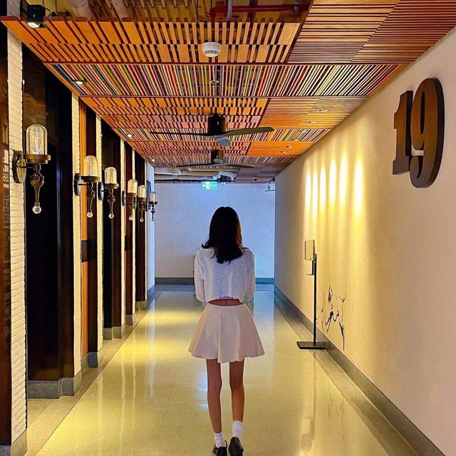 โรงแรมสุดชิค วิวดีกลางเมือง Hotel Indigo Bangkok