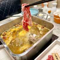 牛駅麻辣火鍋 - 抵食午市火鍋