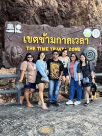 เดินย้อนเวลาไปรับลม ชมวิวที่สะพานข้ามกาลเวลา