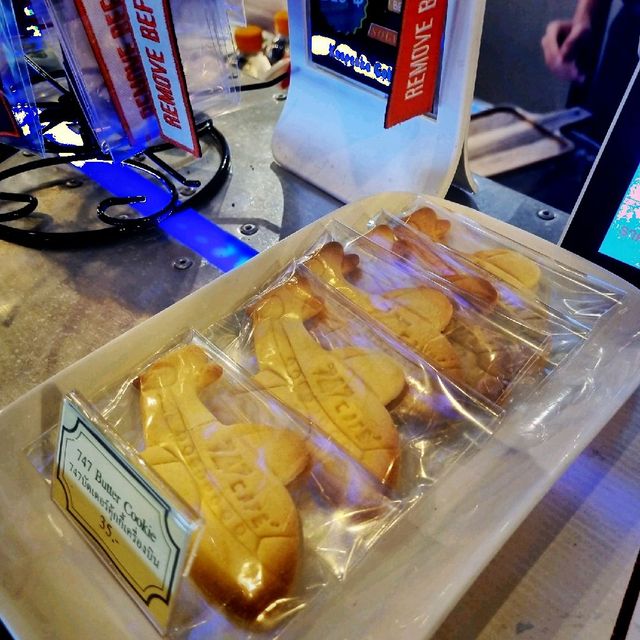 A 747 Cafe located near Suvarnabuhmi Airport