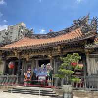《台北》家喻戶曉的國定古蹟龍山寺！