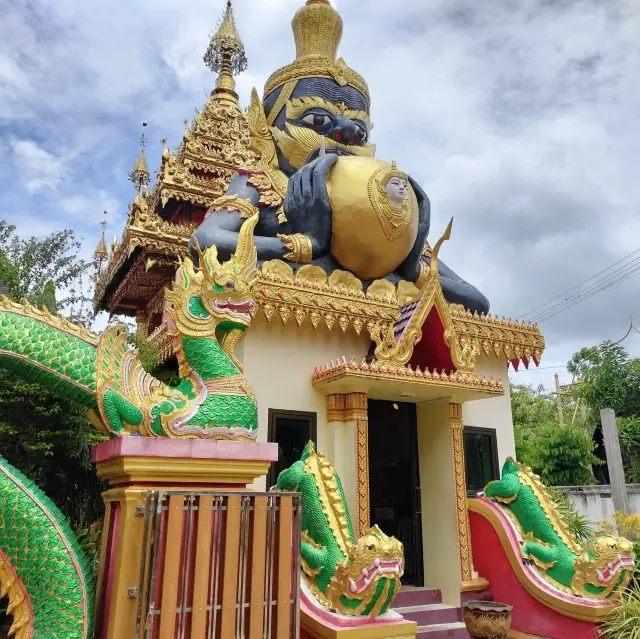 สายมูห้ามพลาด 🙏🏻 ไหว้สักการะพระราหูอมจันทร์