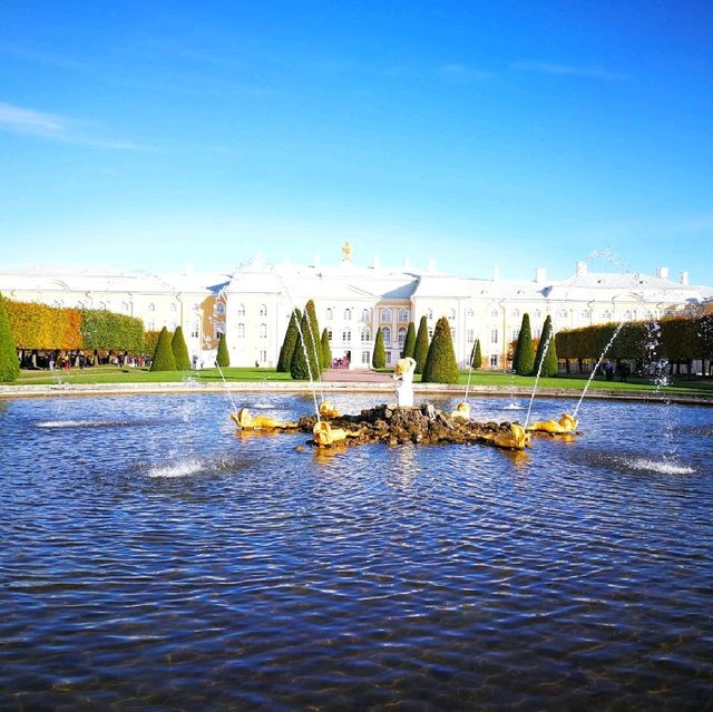 Peterhof Palace

หลังม่านเหล็ก รัสเซีย