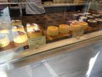 食べて納得。チーズケーキ好きにオススメしたいお店です。