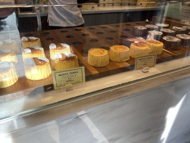食べて納得。チーズケーキ好きにオススメしたいお店です。