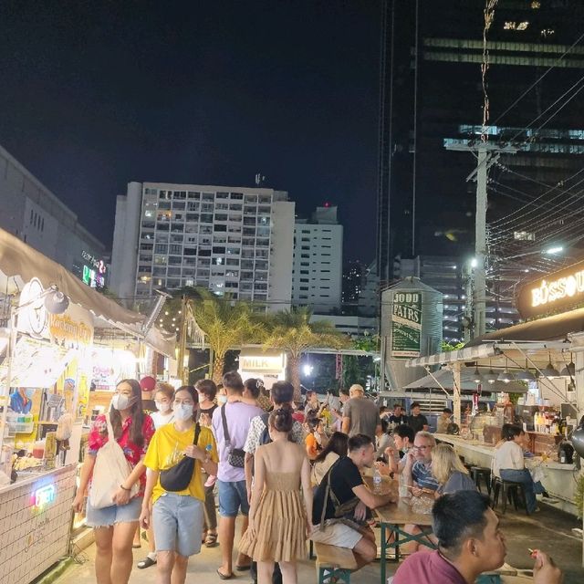 กินไปเรื่อย @JODD FAIRS