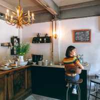 Eden’s Cafe   คาเฟ่สไตล์ฝรั่งเศส