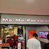 大江購物中心的momo-paradise壽喜燒，和風辛味增鍋湯頭讚