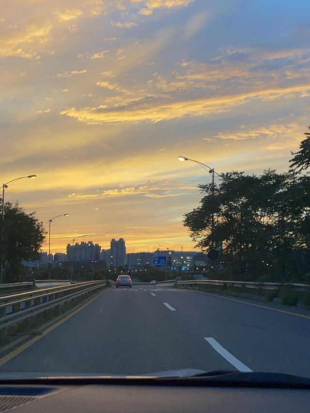 예쁜 가을 노을은 팔당댐에서 🌅 