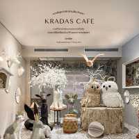 Kradas Cafe - คาเฟ่ของคนรักกระดาษ