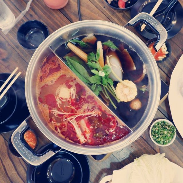 ร้านone more shabu @หน้าบ้านเอื้อกบินทร์