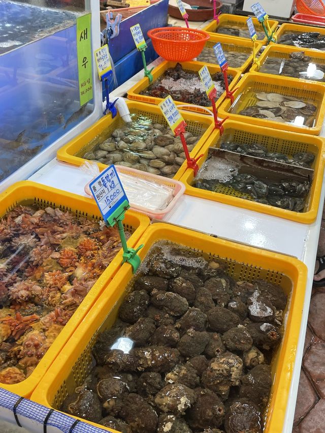 싱싱한 수산물은 남해 전통시장 🦀