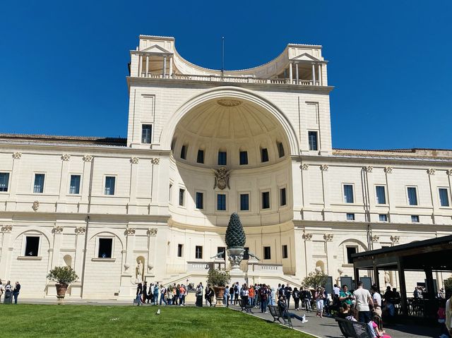 VATICAN MUSEUMS CLASSIC BUILDINGS