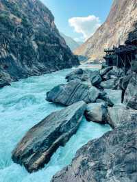 Winter Blue at Tiger Leaping Gorge 