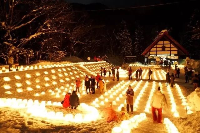 Hot springs in the snow, Hokkaido's "Jozankei Onsen".