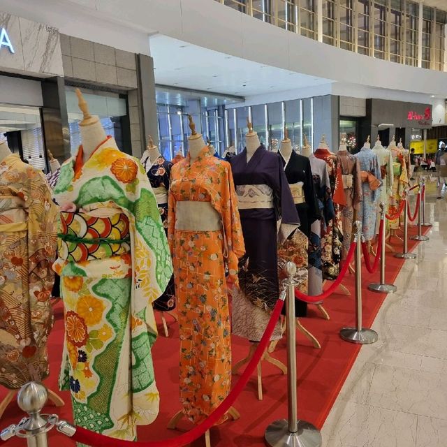Tokyo Street Located In Pavilion Mall