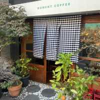 韓国/ソウル【弘大】日本風の喫茶店のような雰囲気が落ち着く🧡カフェ